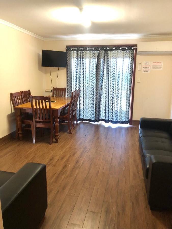 Bay Lodge Denham Εξωτερικό φωτογραφία