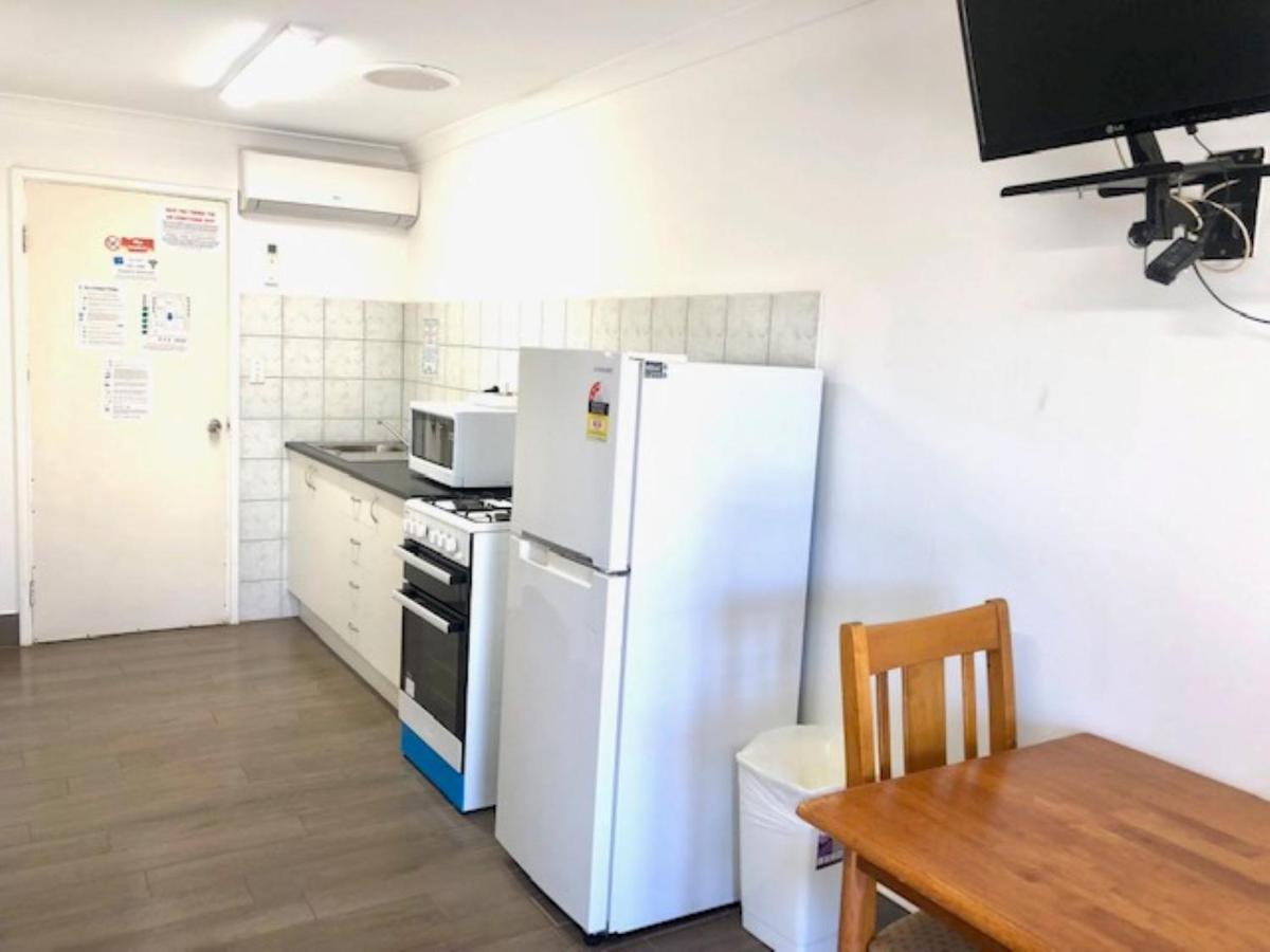 Bay Lodge Denham Εξωτερικό φωτογραφία